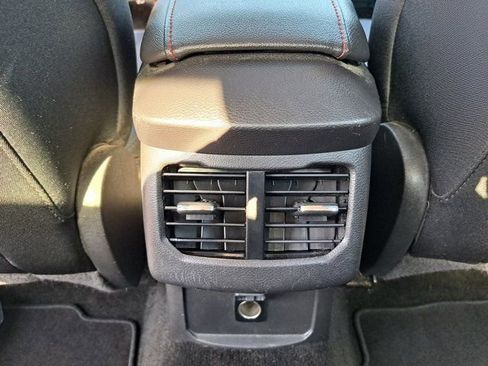 Used 2015 Ford Fusion SE w/ Equipment Group 201A FWD image 26