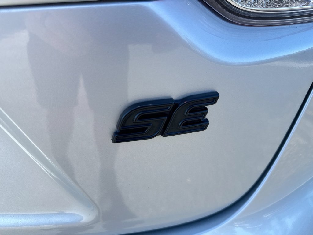 Used 2022 Toyota Corolla SE FWD image 25