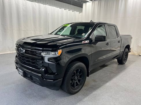 Used 2022 Chevrolet Silverado 1500 RST AWD/4WD image 1