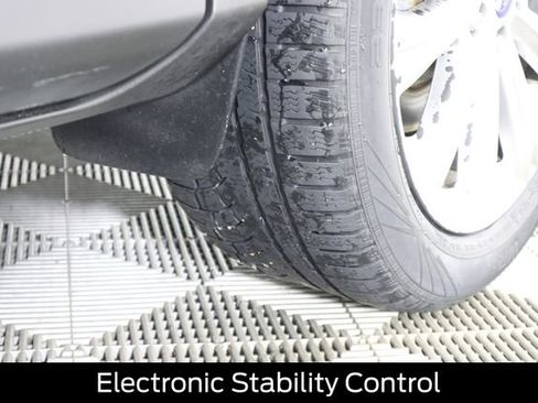 Used 2017 Ford Escape Titanium w/ Equipment Group 301A image 18