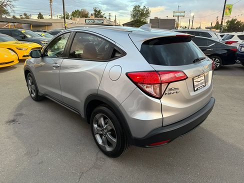 Used 2018 Honda HR-V EX-L image 7