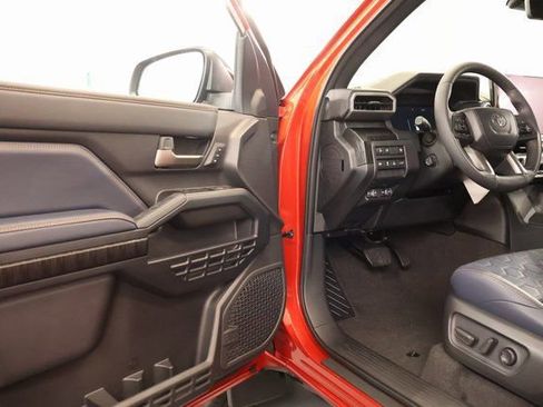 New 2026 Toyota 4Runner 4WD image 8