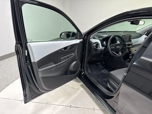 Used 2019 Hyundai Kona SE AWD/4WD image 5