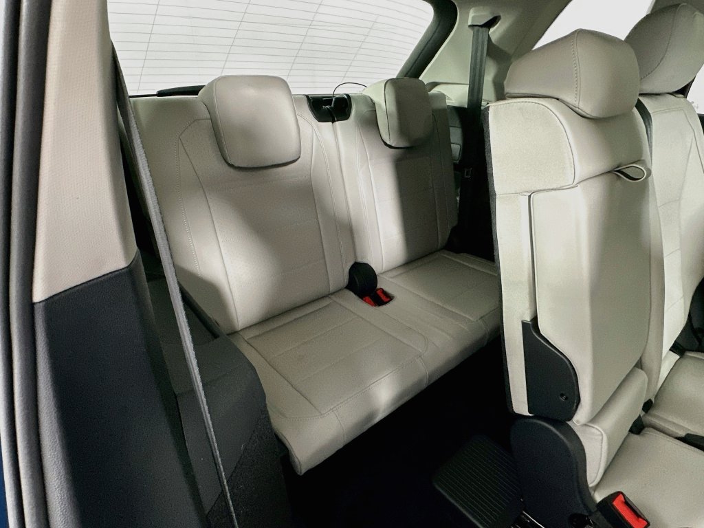 Used 2019 Volkswagen Tiguan SEL FWD image 34
