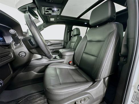 Used 2022 Chevrolet Tahoe LT w/ LT Signature Plus Package image 22