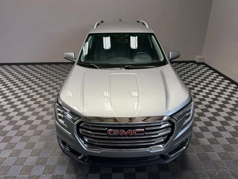 Used 2023 GMC Terrain SLT AWD/4WD image 5