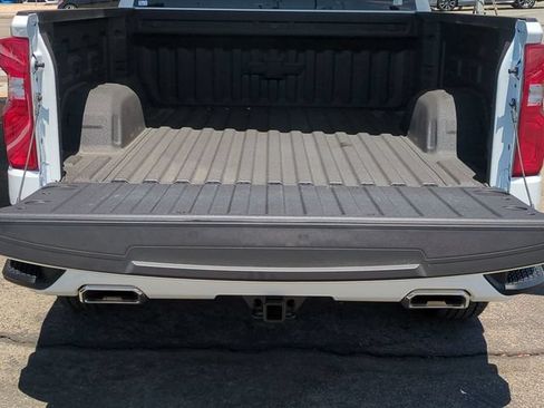 Certified 2026 Chevrolet Silverado 1500 RST AWD/4WD image 31