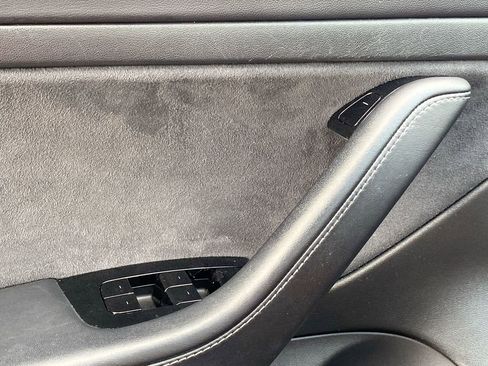 Used 2020 Tesla Model 3 Standard Range Plus image 16