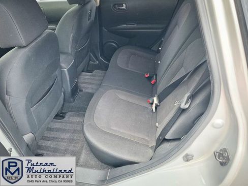 Used 2011 Nissan Rogue S image 12