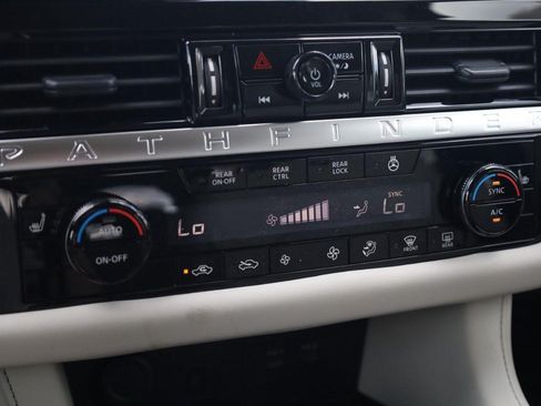 New 2026 Nissan Pathfinder SL AWD/4WD image 16
