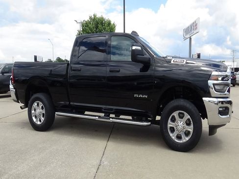 Used 2026 RAM 2500 Big Horn AWD/4WD image 5