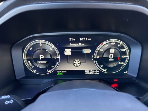 New 2025 Mitsubishi Outlander SE image 14