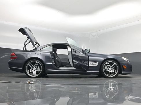Used 2009 Mercedes-Benz SL 63 AMG image 7