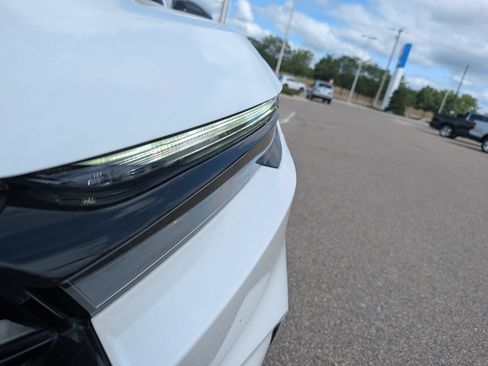 Used 2025 Honda CR-V Sport Touring image 16