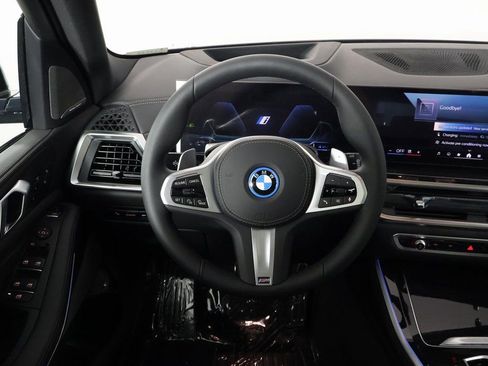 New 2026 BMW X5 xDrive50e w/ Executive Package image 3