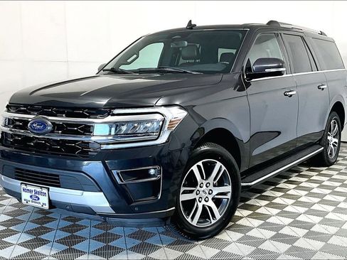 Used 2023 Ford Expedition Max Limited image 2