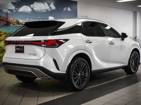 Certified 2024 Lexus RX 350h w/ Convenience Package image 6