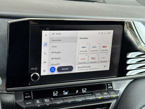 Used 2026 Toyota Camry SE w/ Convenience Package image 16