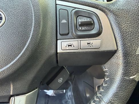 Used 2018 Subaru Forester 2.5i Touring AWD/4WD image 23