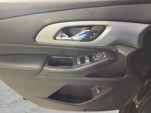 Certified 2021 Chevrolet Traverse LT FWD image 25