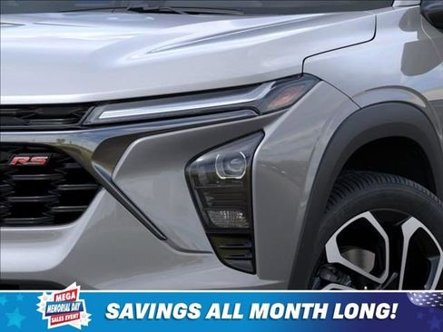New 2026 Chevrolet Trax RS w/ Sunroof Package FWD image 10