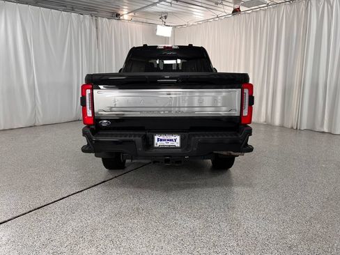 Used 2024 Ford F250 Platinum AWD/4WD image 4