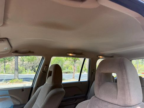 Used 2005 Honda Pilot LX image 12