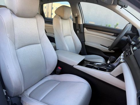 Used 2019 Honda Accord LX image 15