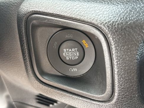 Used 2025 Jeep Wrangler Unlimited Sport AWD/4WD image 17