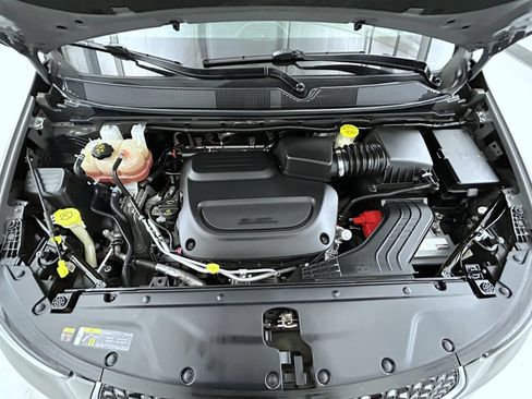 Certified 2022 Chrysler Pacifica Touring-L FWD image 22