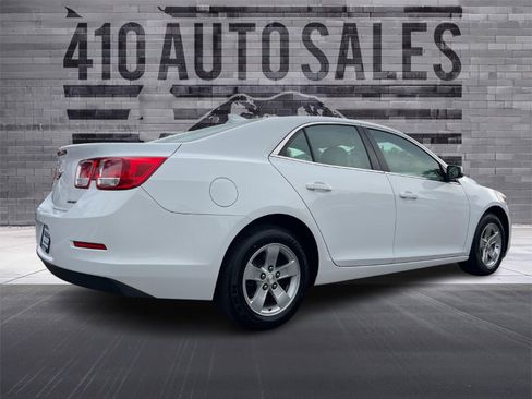 Used 2016 Chevrolet Malibu LT image 3