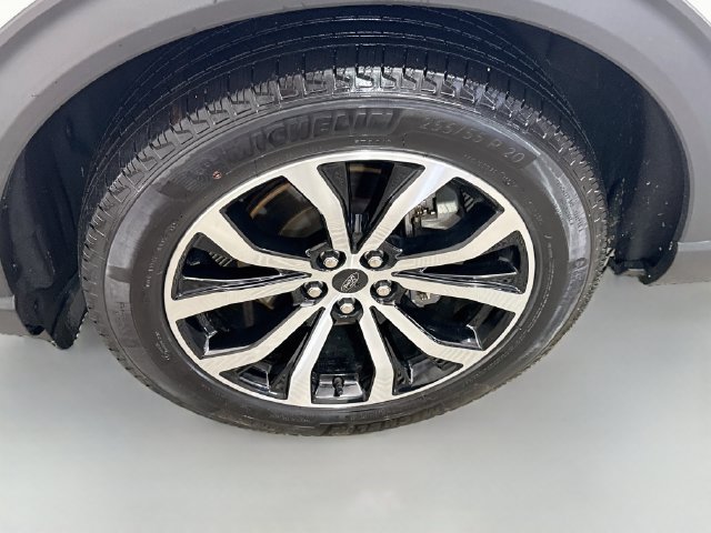 Used 2025 Ford Explorer ST-Line AWD/4WD image 34