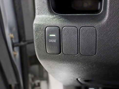 Used 2004 Honda CR-V LX image 15