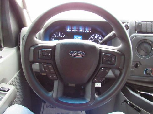 Used 2023 Ford E-450 and Econoline 450 Super Duty w/ Power Windows & Locks Group image 36