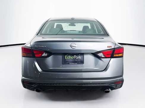 Used 2024 Nissan Altima 2.5 SR FWD image 7