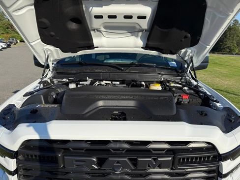 New 2026 RAM 2500 Tradesman w/ Safety Group AWD/4WD image 31