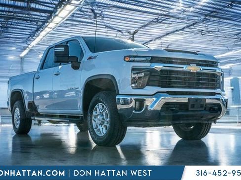 Used 2024 Chevrolet Silverado 2500 LT image 36