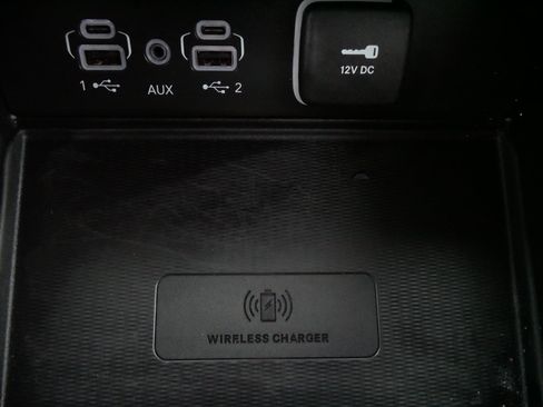 Used 2023 Jeep Grand Cherokee L Limited w/ Luxury Tech Group II AWD/4WD image 33