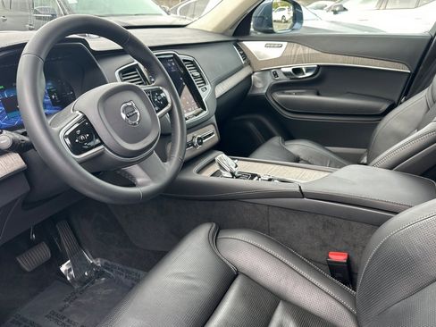 Certified 2023 Volvo XC90 T8 Ultimate w/ Lounge Package image 14