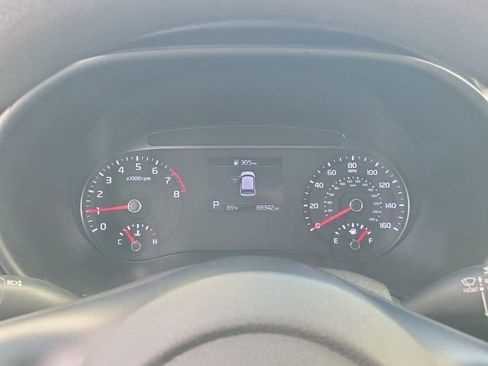 Used 2021 Kia Soul LX FWD image 23