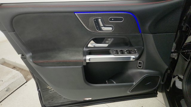 Used 2023 Mercedes-Benz GLB 250 w/ AMG Line image 52