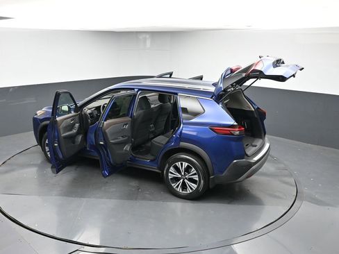 Used 2022 Nissan Rogue SV image 45