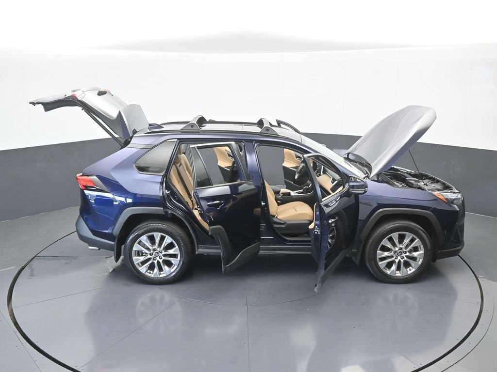 Used 2025 Toyota RAV4 XLE Premium FWD image 71