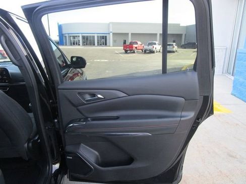 Certified 2024 Chevrolet Traverse Z71 w/ Enhanced Driving Package image 21