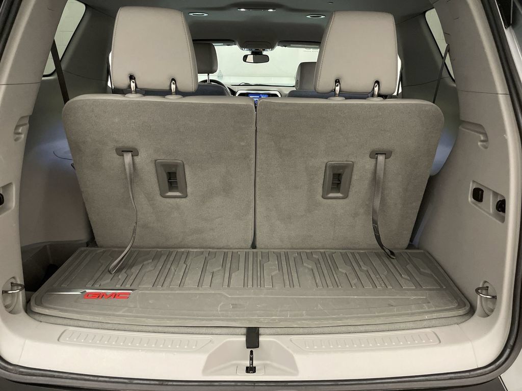 Used 2023 GMC Acadia SLT w/ Preferred Package FWD image 20