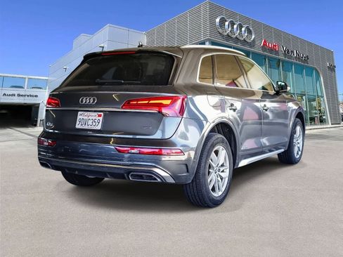 Used 2023 Audi Q5 2.0T Premium w/ Convenience Package image 4