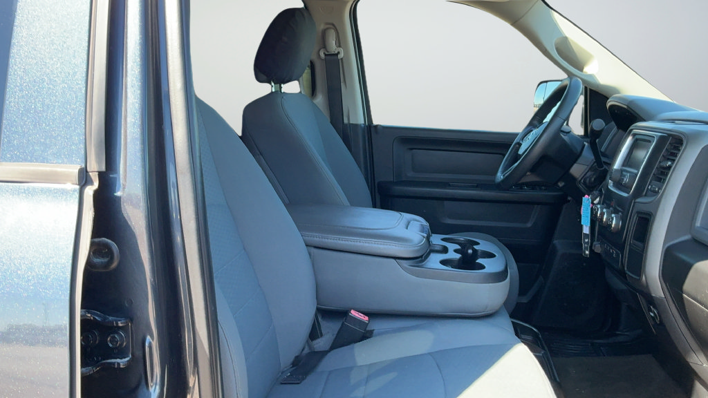 Used 2018 RAM 3500 Tradesman w/ Chrome Appearance Group AWD/4WD image 22