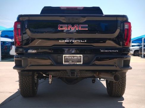 New 2025 GMC Sierra 2500 Denali w/ Denali Reserve Package image 5