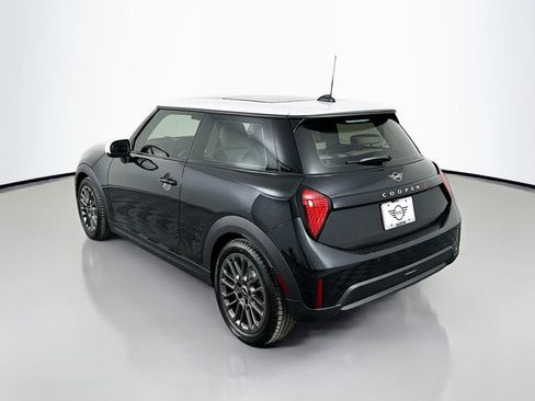 Certified 2025 MINI Cooper S image 7