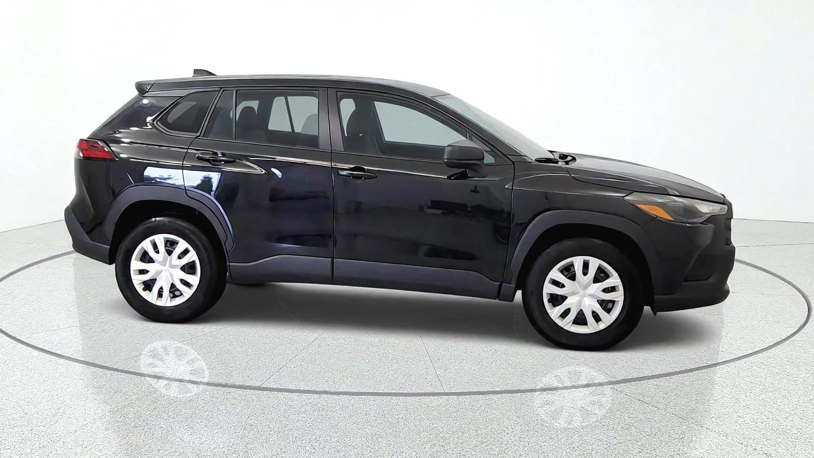 Used 2026 Toyota Corolla Cross L FWD image 10